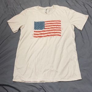 NWOT American flag shirt​​
